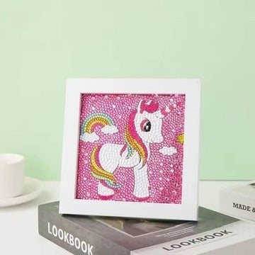 Unicornio Rosado con arcoiris Pintura con Diamantes para Niños + Marco 18x18